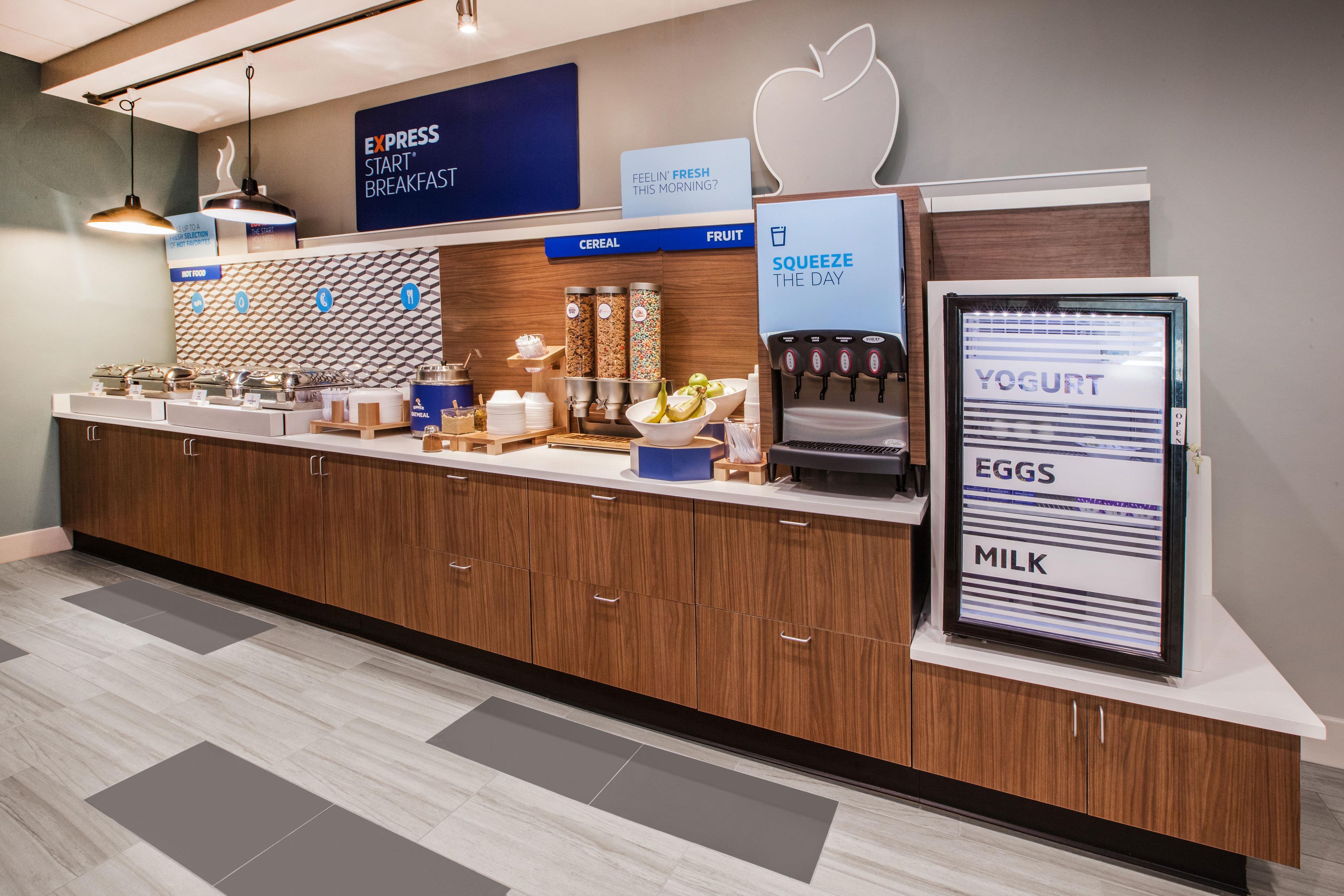 Holiday Inn Express Tomball By Ihg Exterior foto
